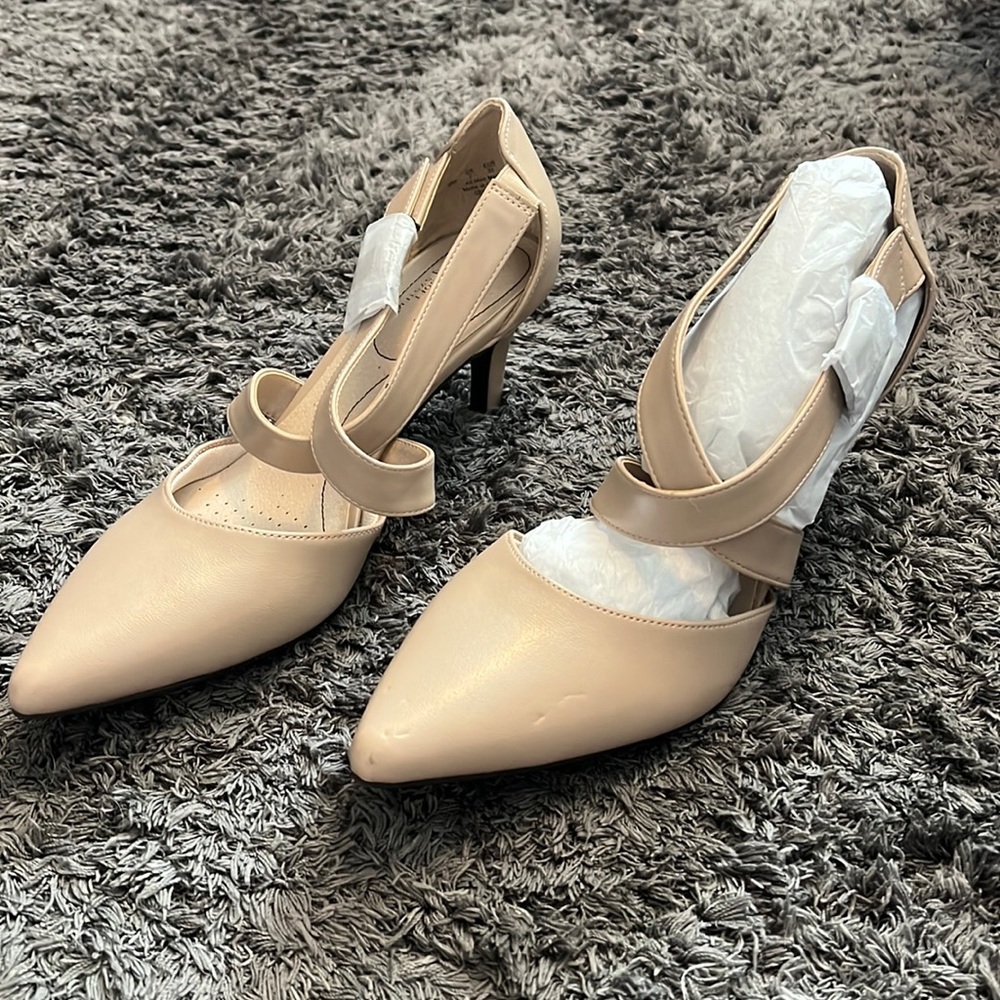 Nude heels